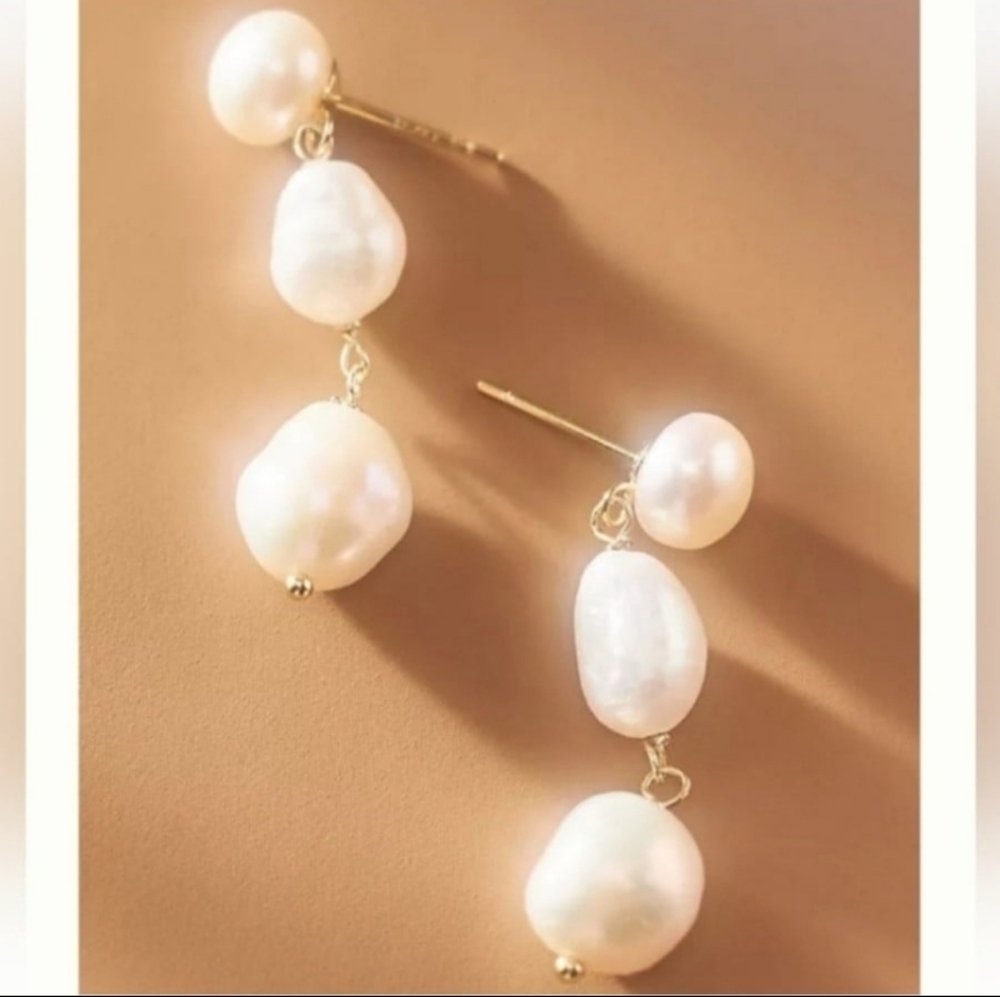 Anthropologie Baroque Pearl Earrings - Picture 2 of 2